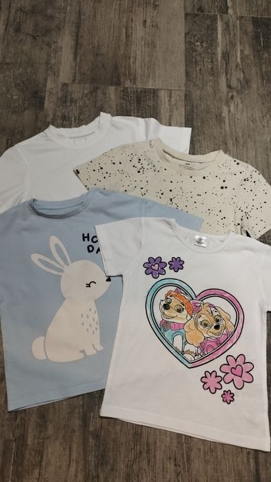 Дитячі футболки для дівчинки на 3-4рочки