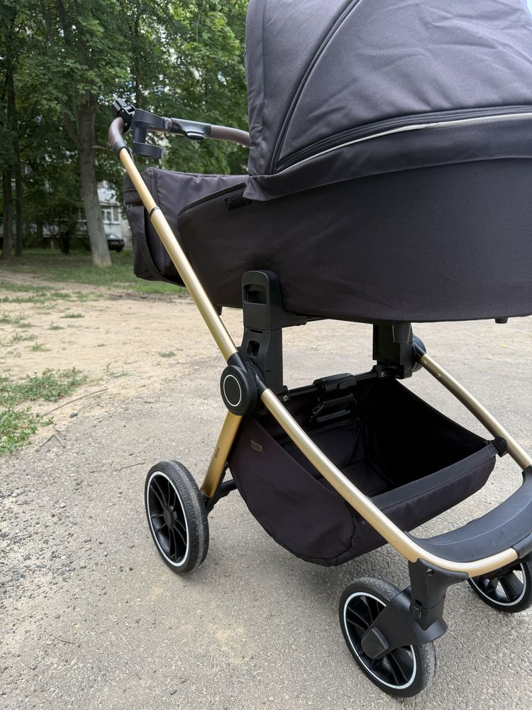 Коляска Carrello epica прогулочная, люлька 2в1