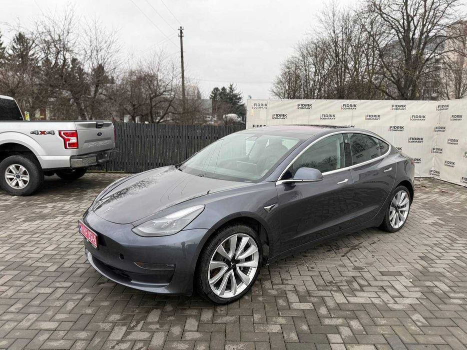 Tesla Model 3 MR RWD, 2018
