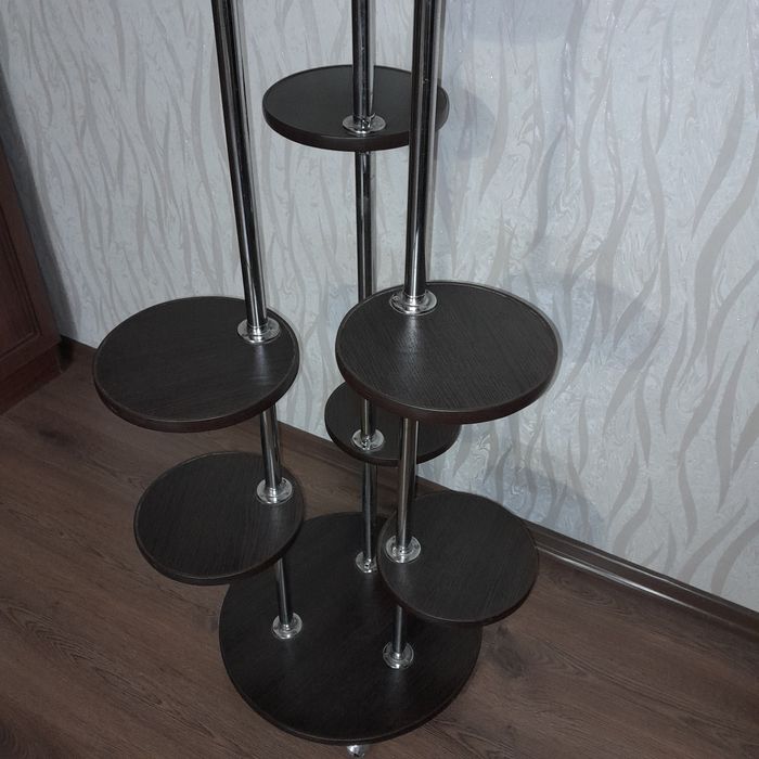 Стойка подставка под цветы