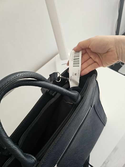 Torebka Stradivarius nowa z metką/długi pasek/granatowa praktyczna