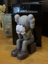 Фигурка KAWS Passing Through Companion статуэтка Gray (Bearbrick)