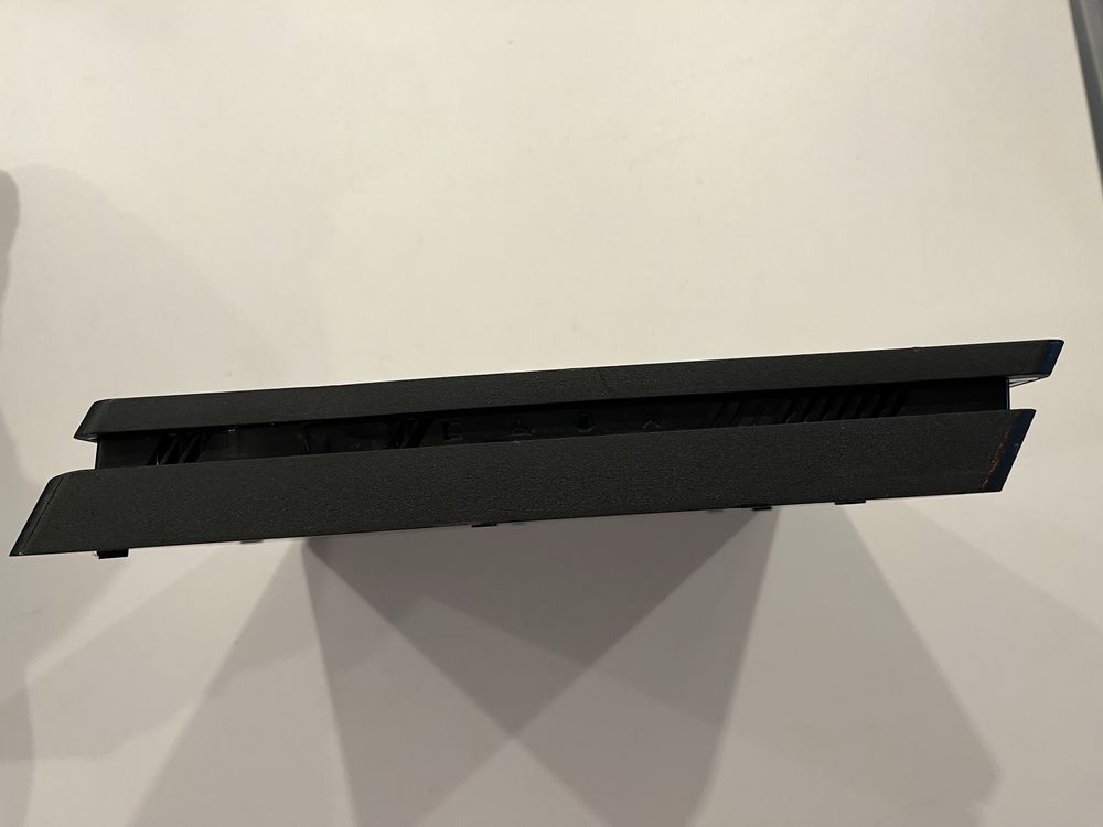 PS4 Slim 500GB goldhen FW 11.00 + pad