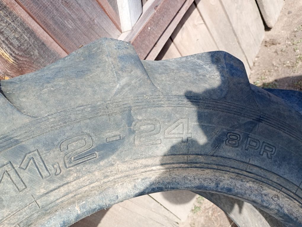 Przedam opony od MTZ, jumz, ursus, Zetor itp 15.5 R38 8PR i 11.2-24