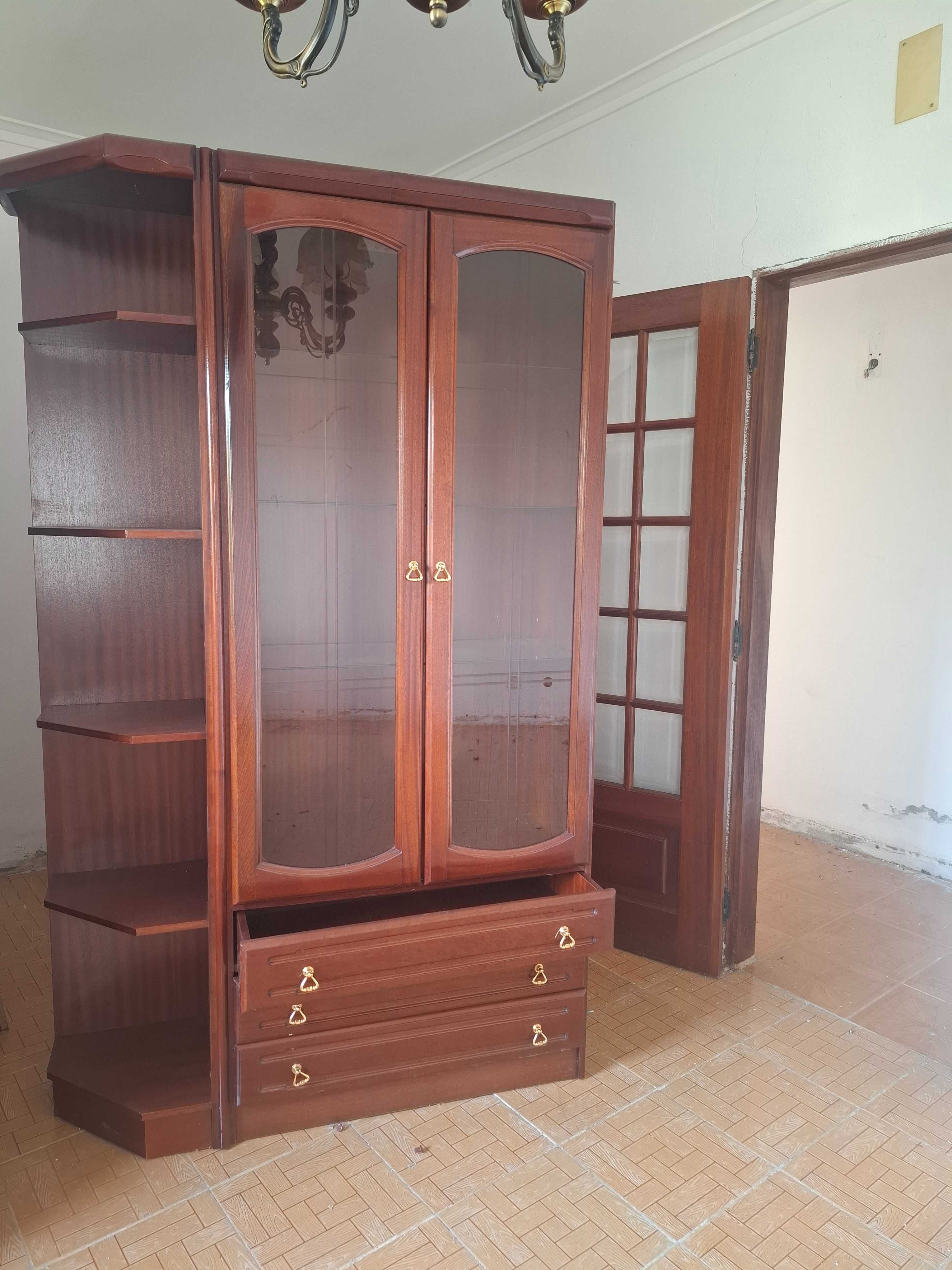 Movel em madeira para sala