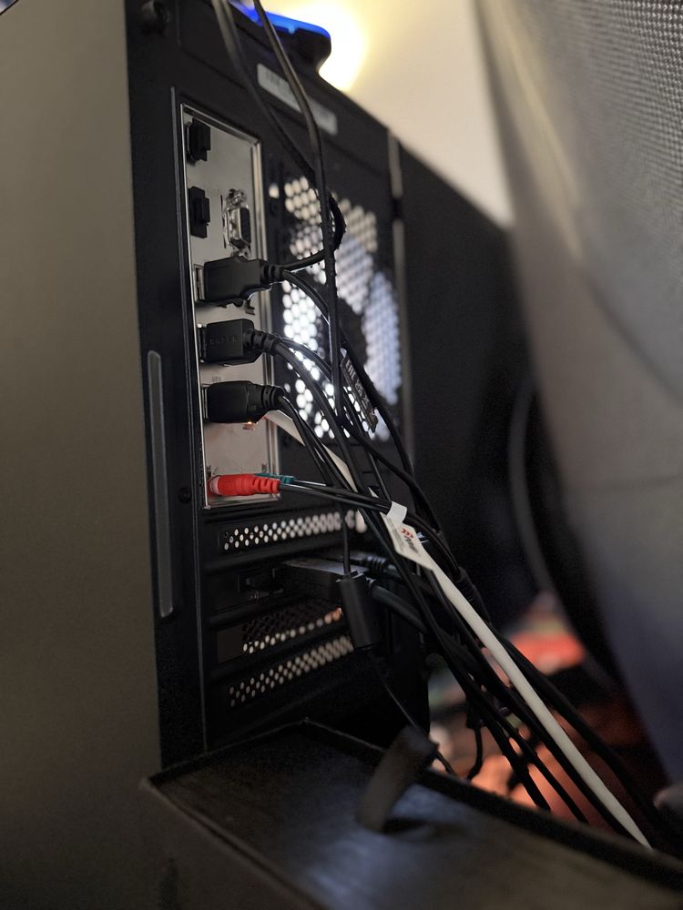 PC GAMER rtx 4060 ryzen5500