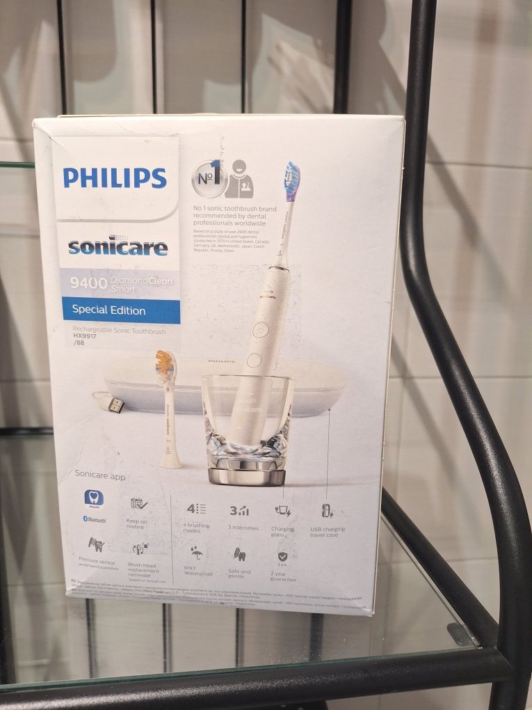 Зубна щітка Philips Sonicare 9400