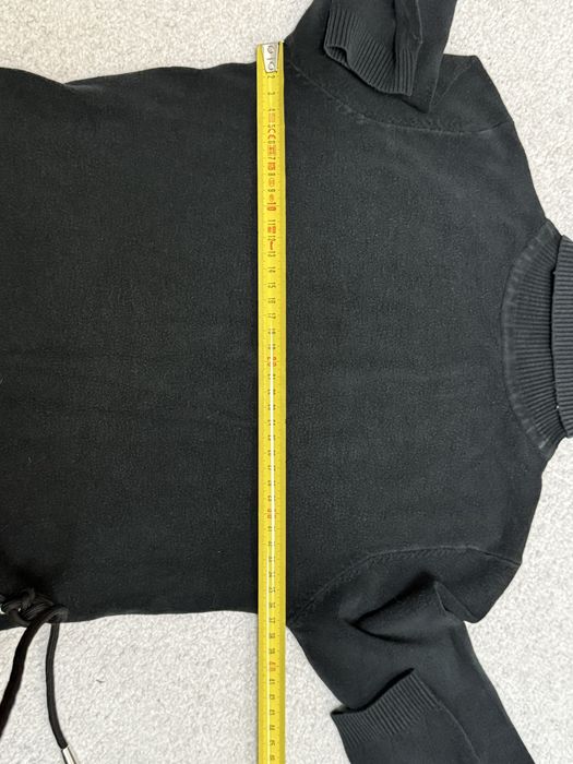 Czarny, wygodny golf