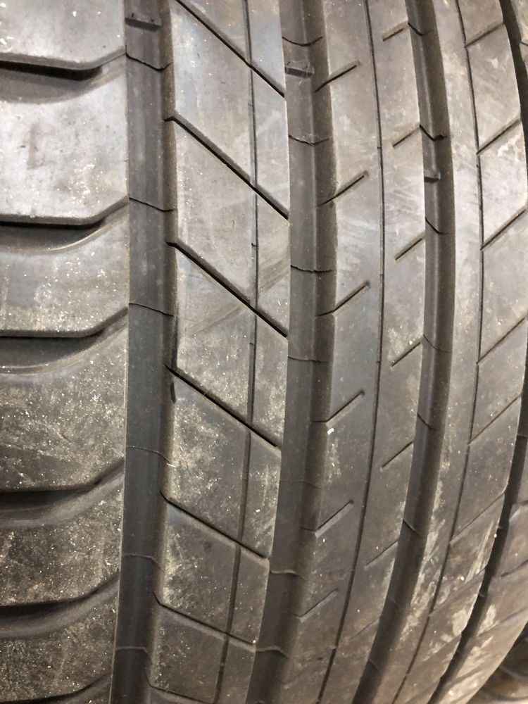 Шины летние 295/40/20 Michelin LS3