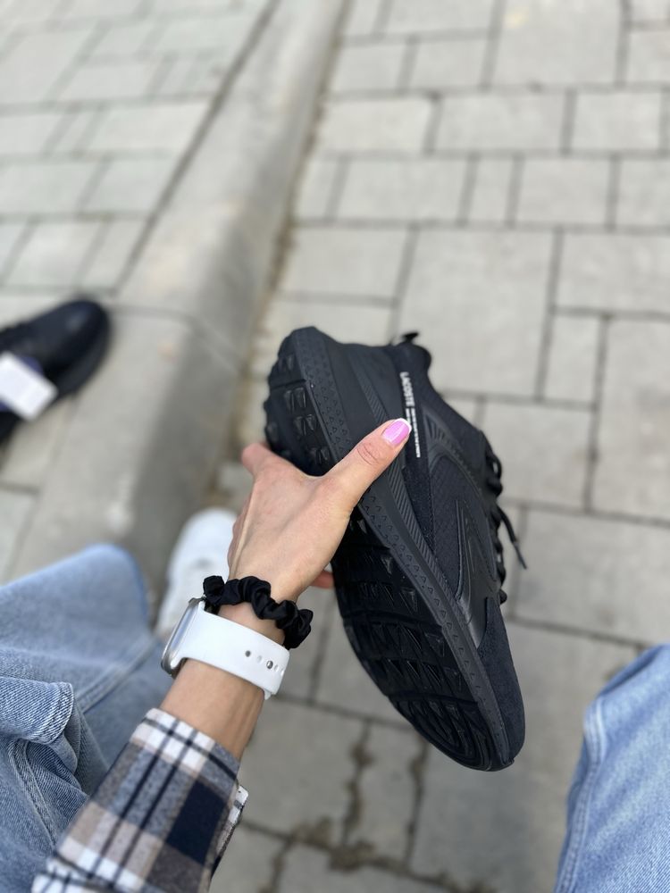 Чоловічі оригінальні кросівки Lacoste L003 EVO 124 3 SMA
