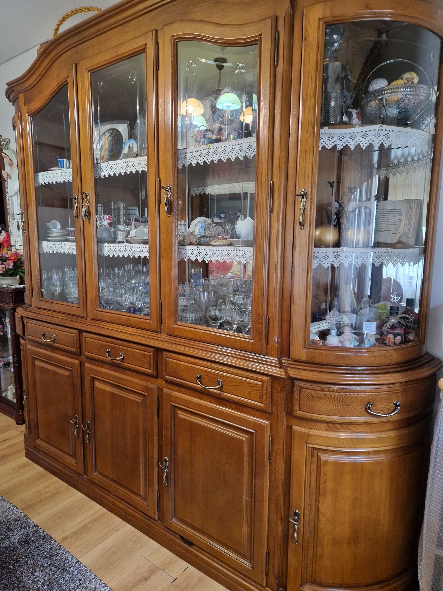 Sala de jantar completa