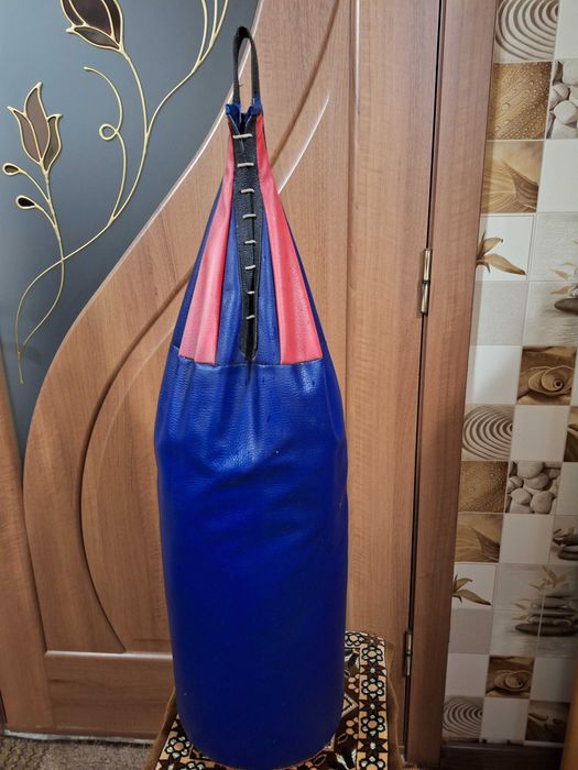 Боксерская "груша" (мешок.)