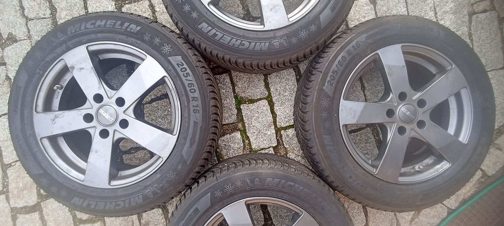 Jantes 16 KBA c pneus Michelin novos