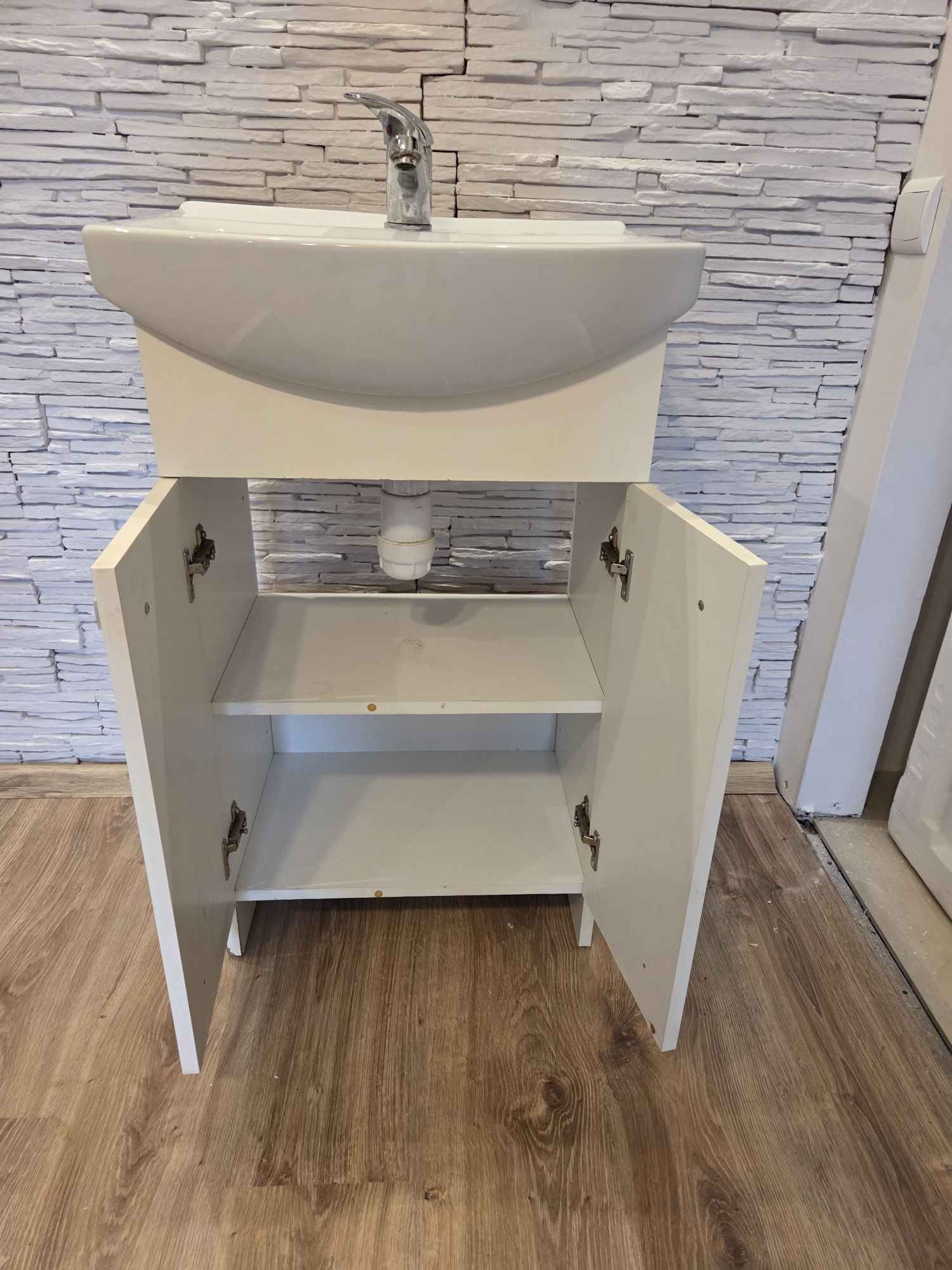 Szafka łazienkowa z umywalką Cersanit i bateria gratis