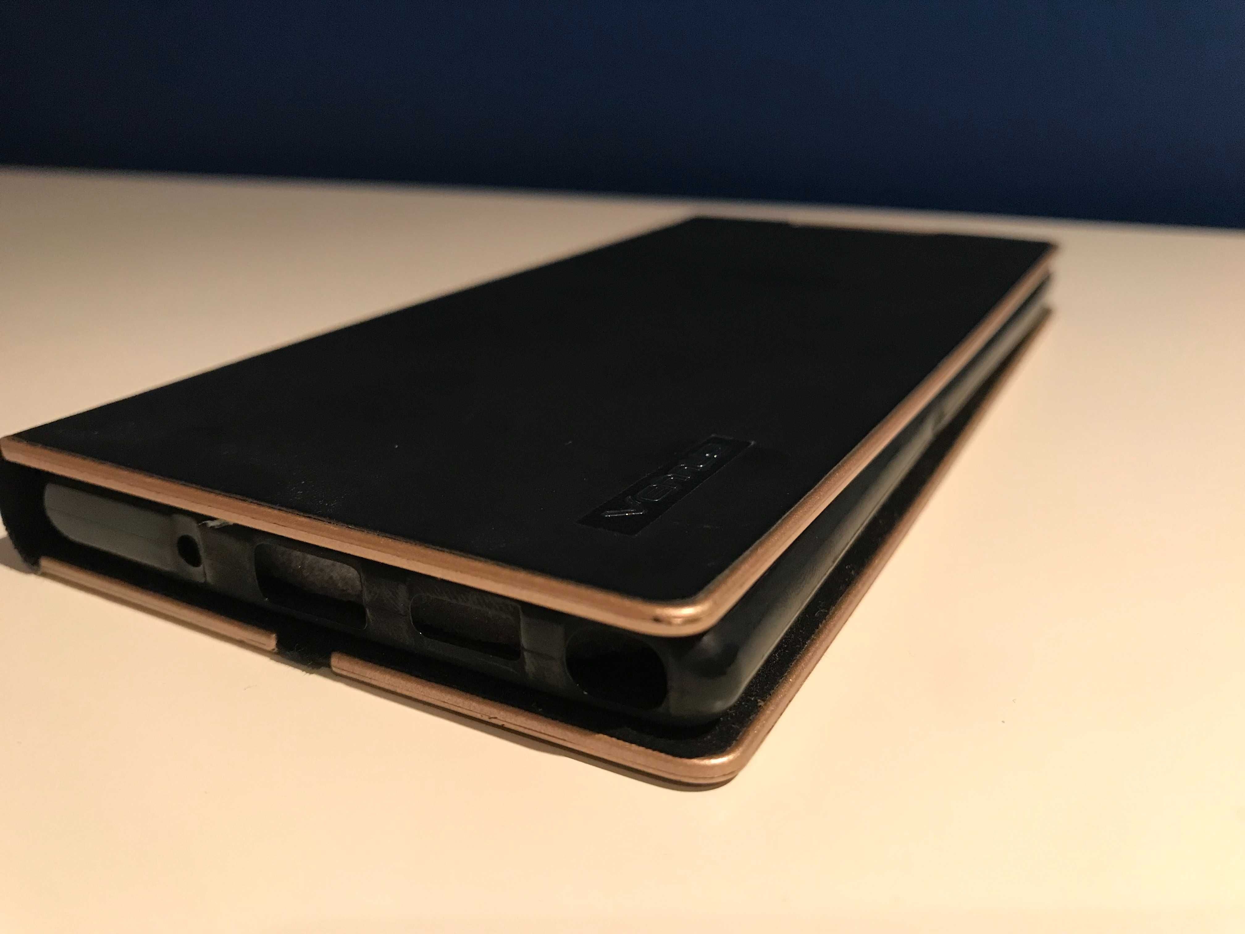 Etui na telefon komórkowy