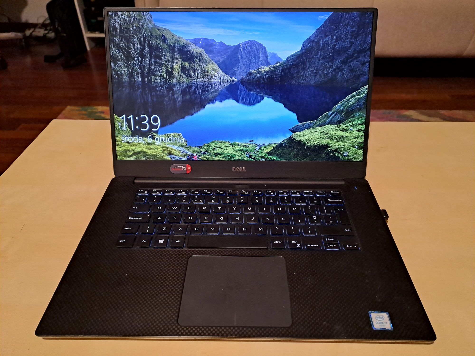 Laptop Dell Xps 15 9550 windows 10 pro