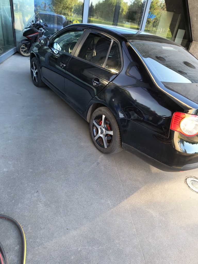 Vw jetta silnik 1,6 mpi z gazem