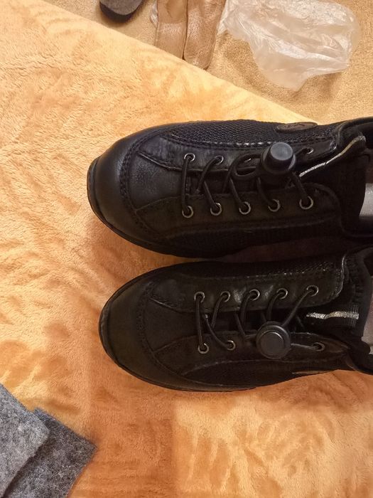 Okazja adidasy marki RIEKER 38 czarne