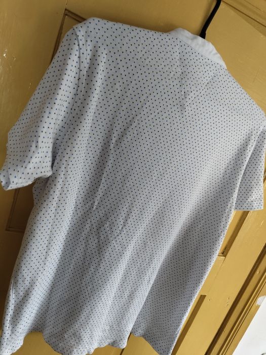 Sprzedam męski T-shirt.