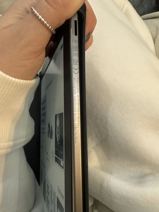 Електронна книга Pocket Book PB 970