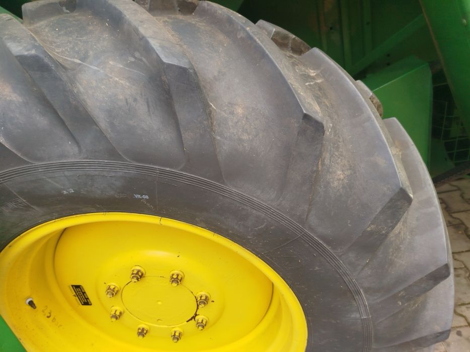 Комбайн зернозбиральний John Deere 1055, 1157. Джон Дір 1055