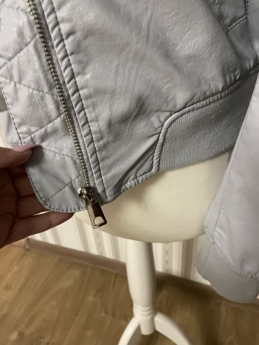 Куртка- бомбер з штучної шкіри S