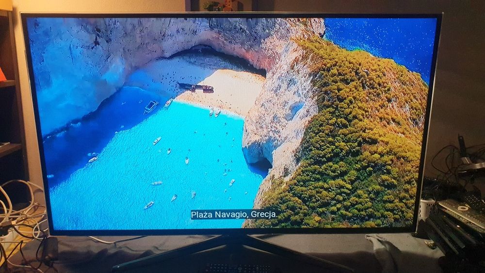 Telewizor LED Samsung 48", SmartTv, Wi-Fi, Netflix, YouTube.