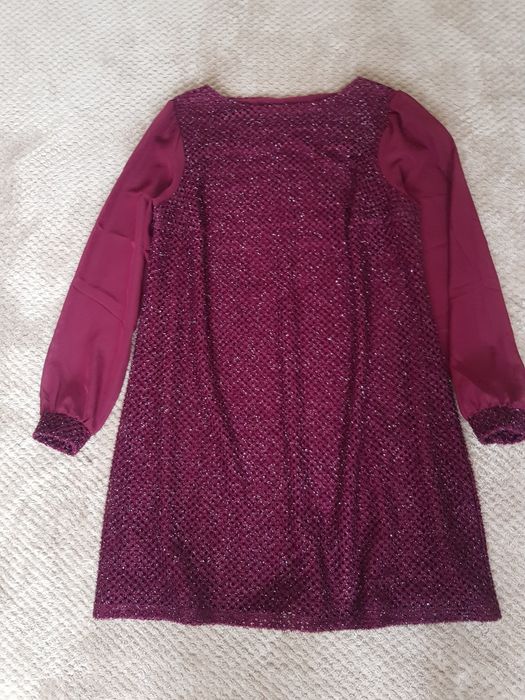 Продам платья женские