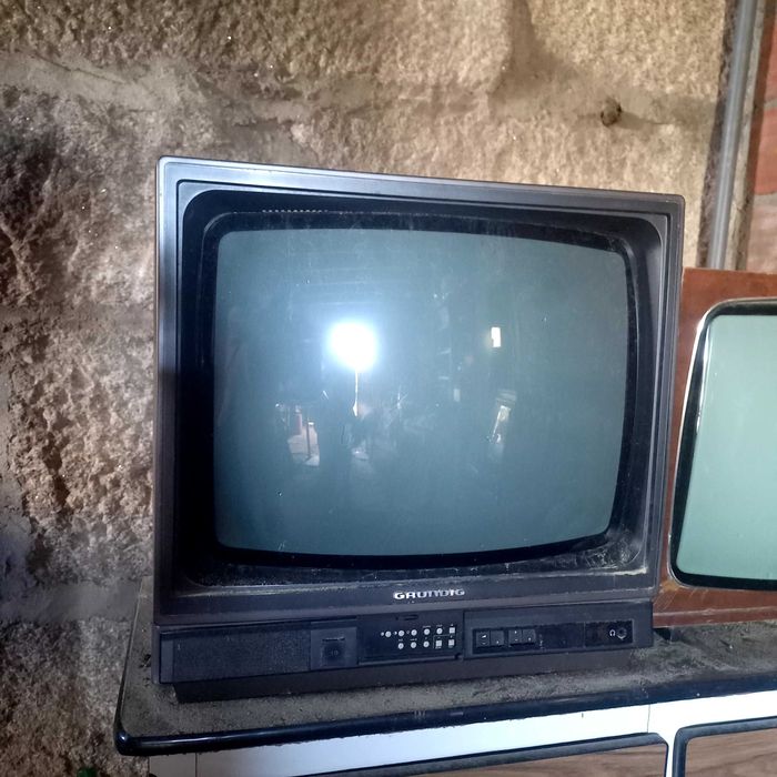 Tv GRUNDIG SuperColor T51-330