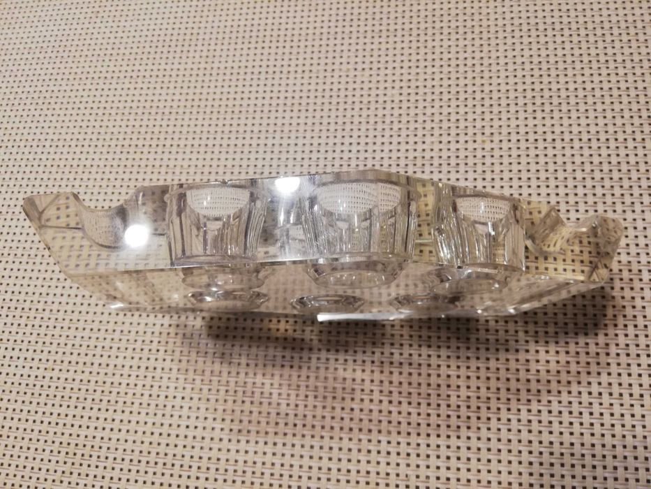 Tacka szklana pod kieliszki