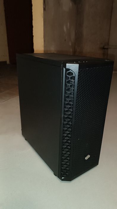 Obudowa PC Preyon Nest Meshy czarna, midi ATX, świetna wentylacja