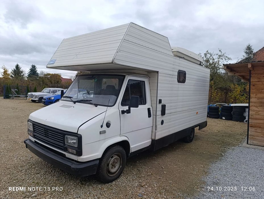 Peugeot J5  1983 rok*2.5 disel*alkova*boiler*suchy w środku*