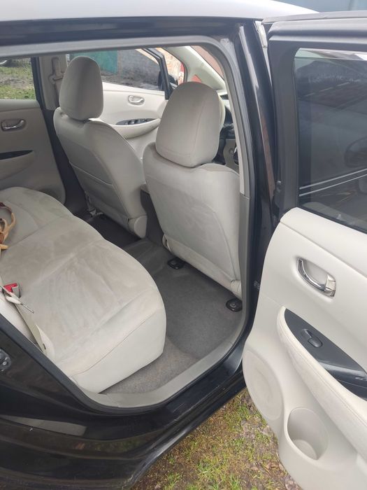 Продам Нисан Лиф 2011 года