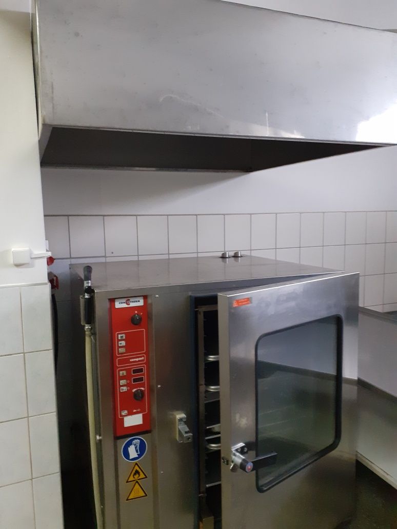 Piec konwekcyjno parowy