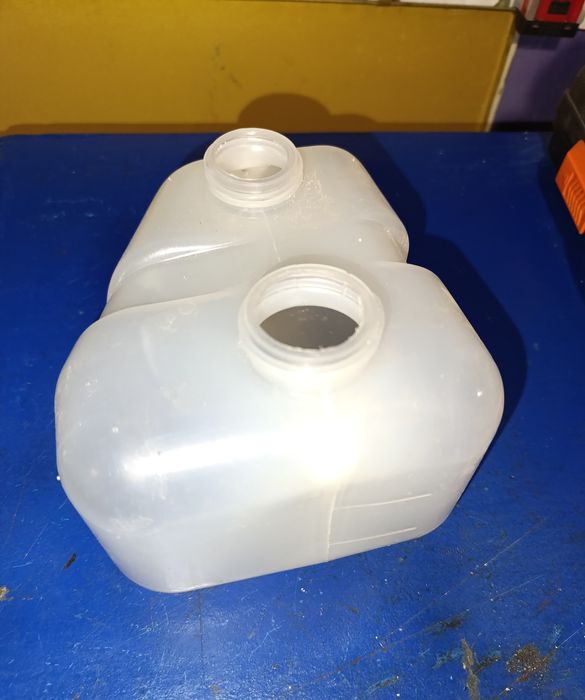 Бачок розширювальний Таврія, 1102, 1103, 1105 (2 горловини)