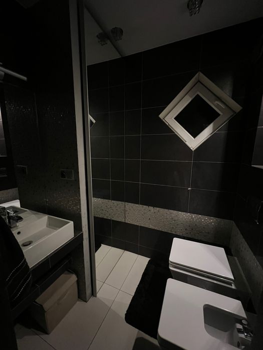 Wynajmę pokój młodej dziewczynie / studentce