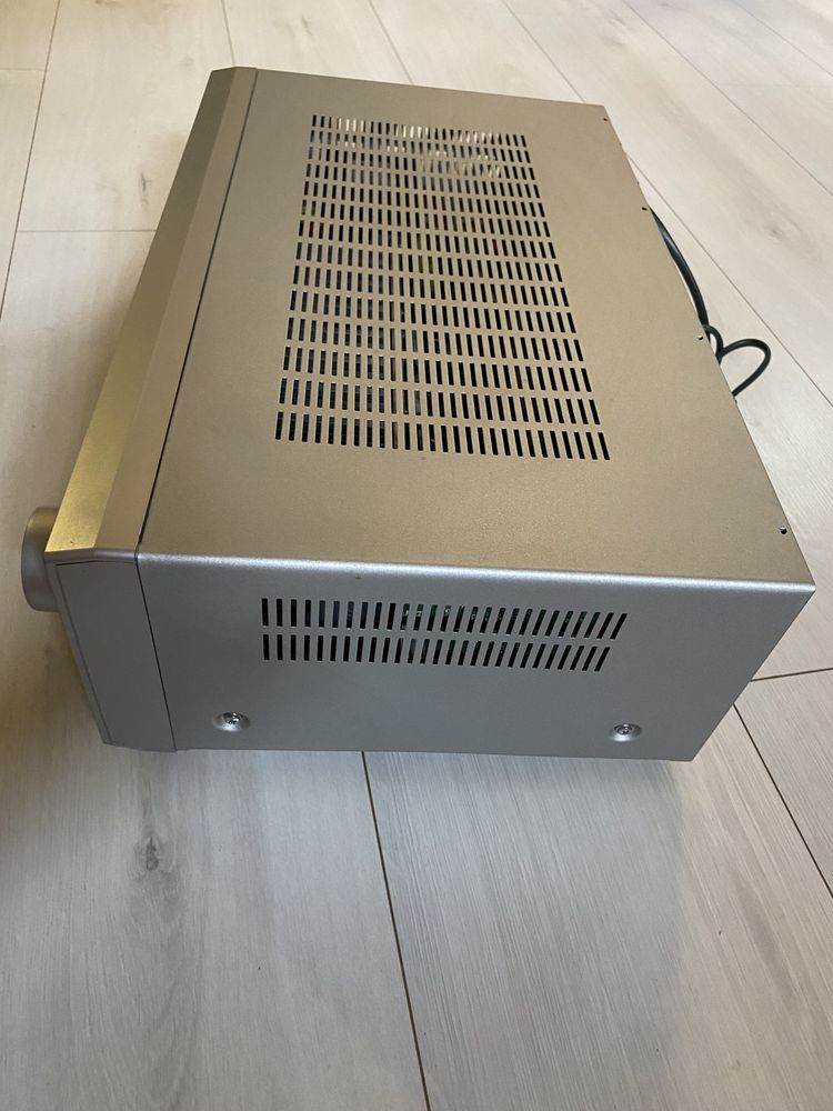 Amplituner Sony STR-DE495