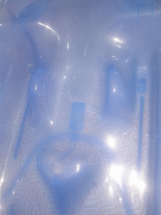 2 banheiras de  bebe 10€ cada