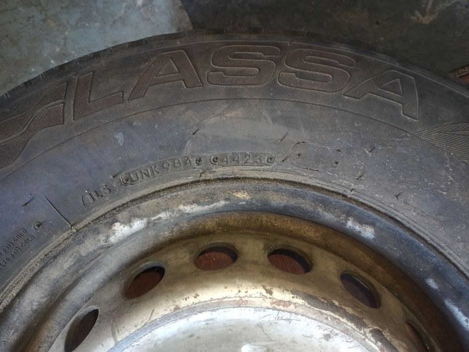 225.70.r15  колесо резина запаска