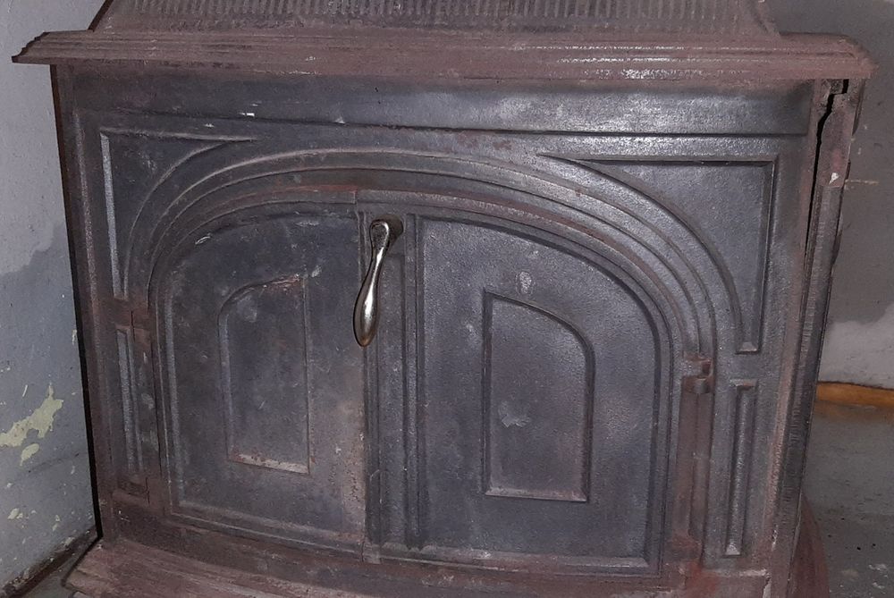 Kominek żeliwny vermont parlot stoves 77 USA do naprawy lub na części