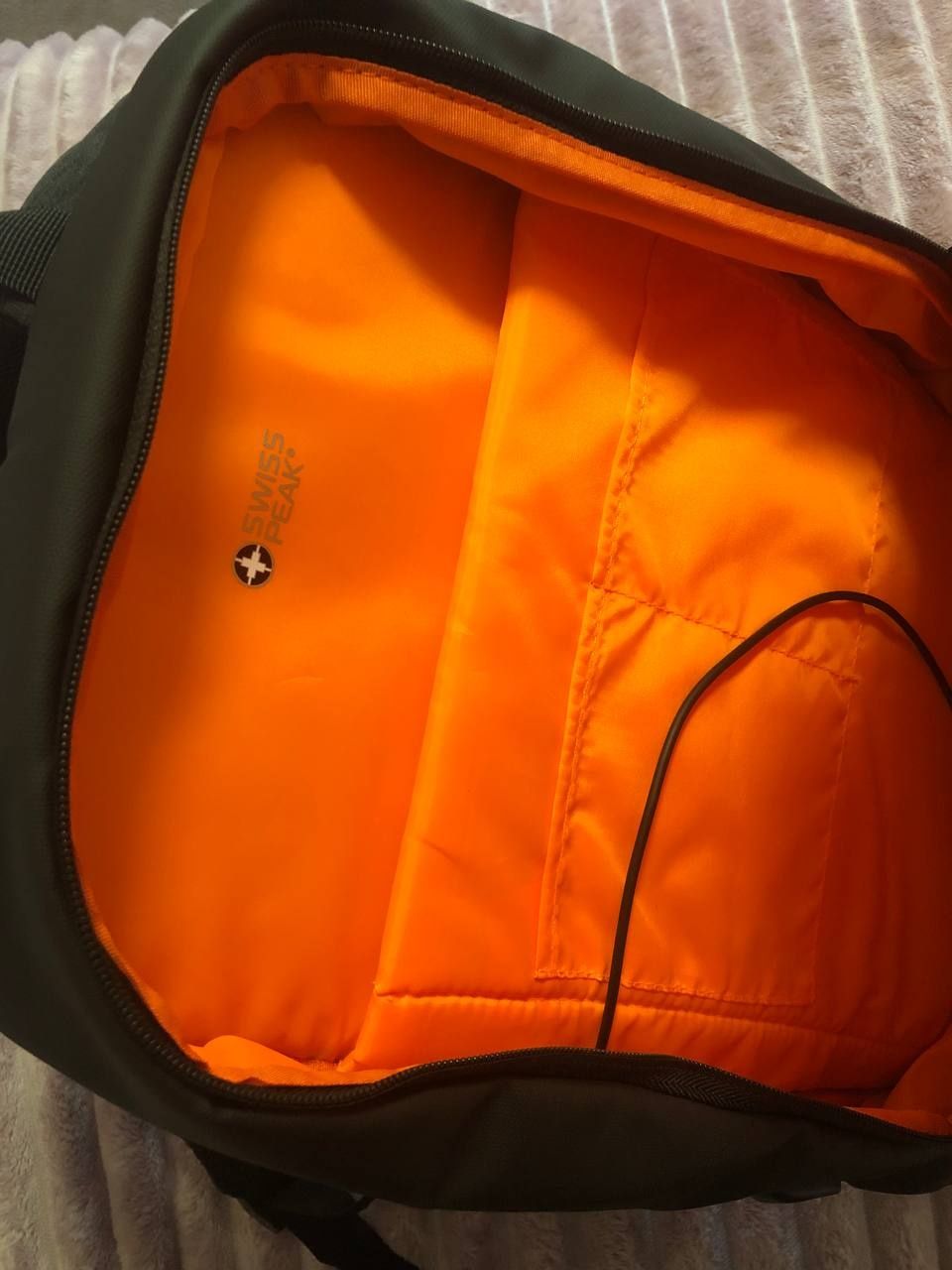 Рюкзак Swiss Peak для ноутбука 15", черний