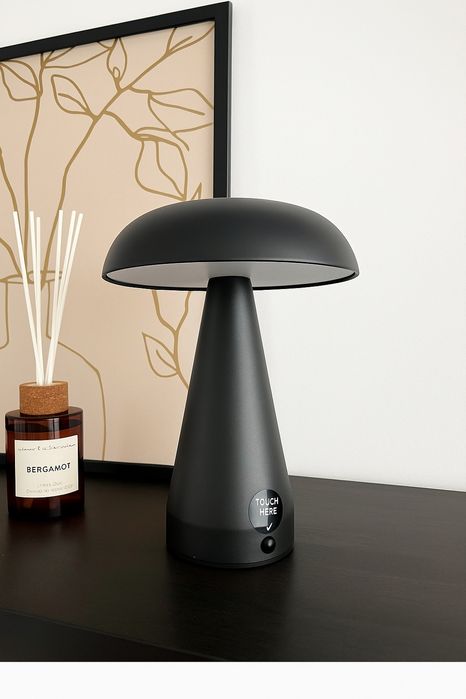 Designerska lampa biurkowa LED – USB, dotykowa