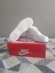 Tenis nike branco original tamanho 40