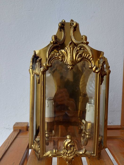 Lâmpada de parede antiga – Design elegante e clássico