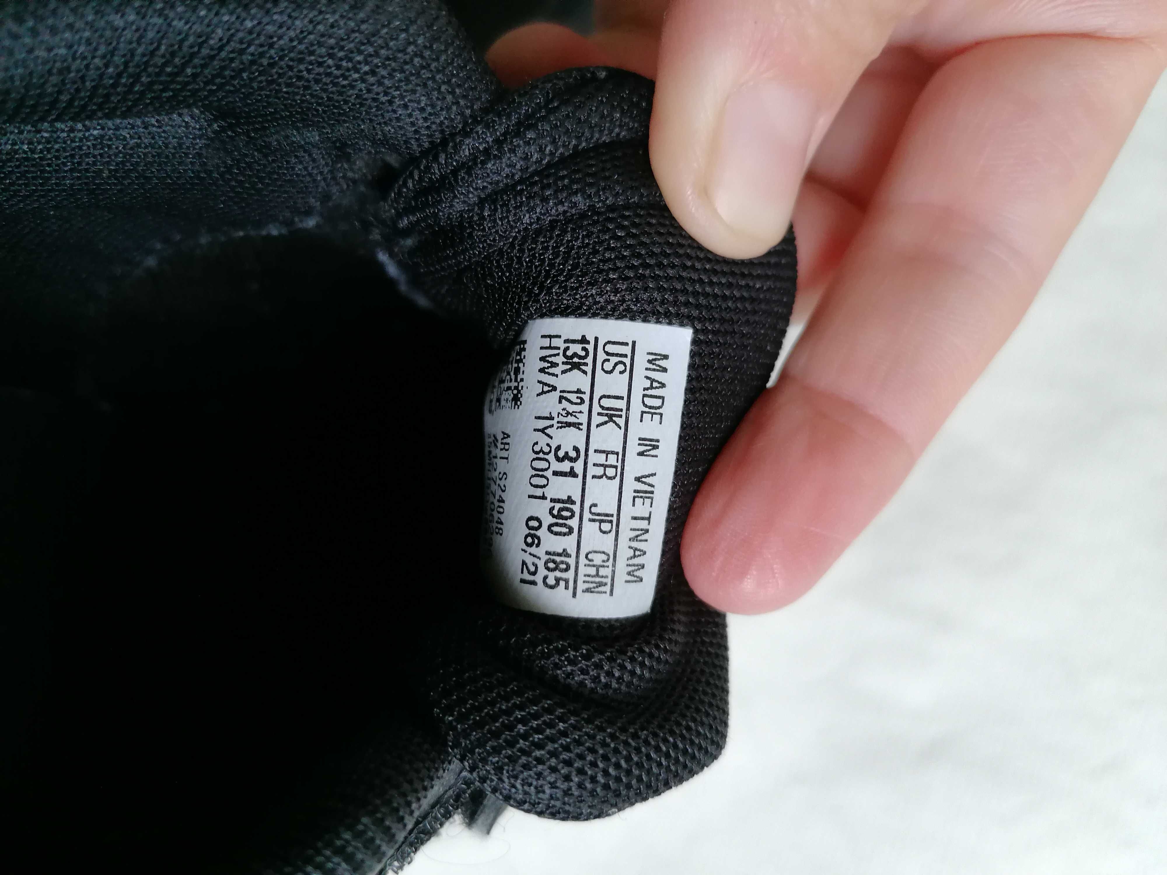 Adidasy adidas czarne chłopięce rozmiar 31