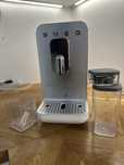 Ekspres do kawy Smeg BCC13WHMEU – jak nowy!