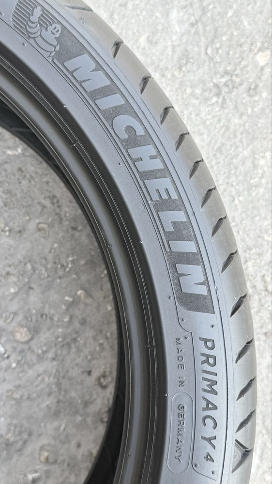 Pneus 225/40r18 Michelin Primacy 4 com 75% piso