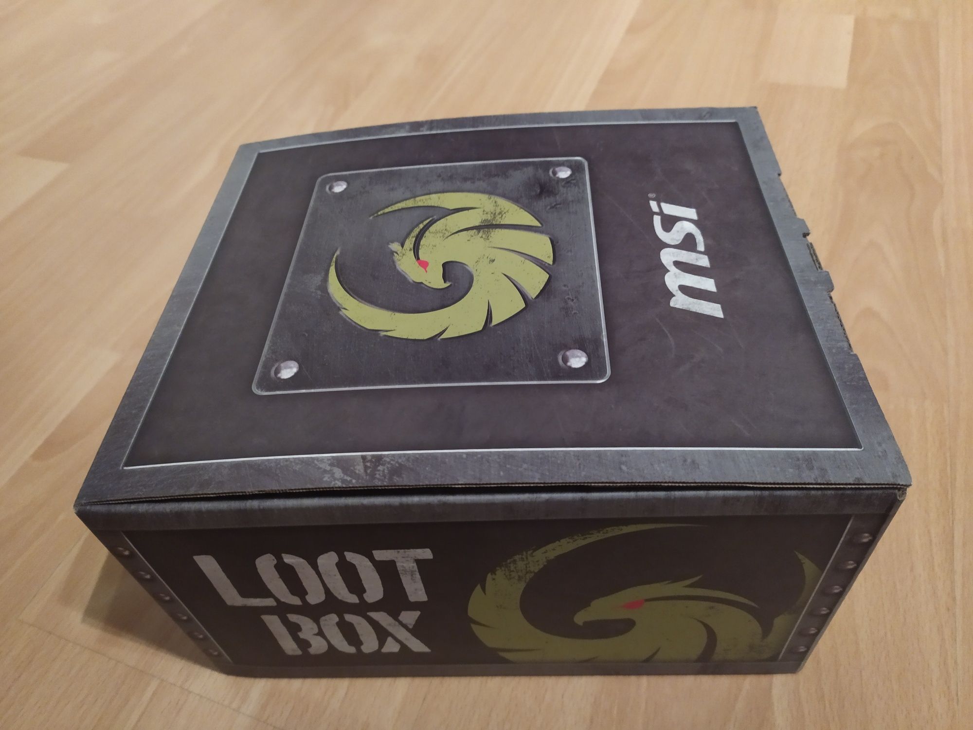 MSI Lootbox (Słuchawki, podkładka pod mysz i brelok)