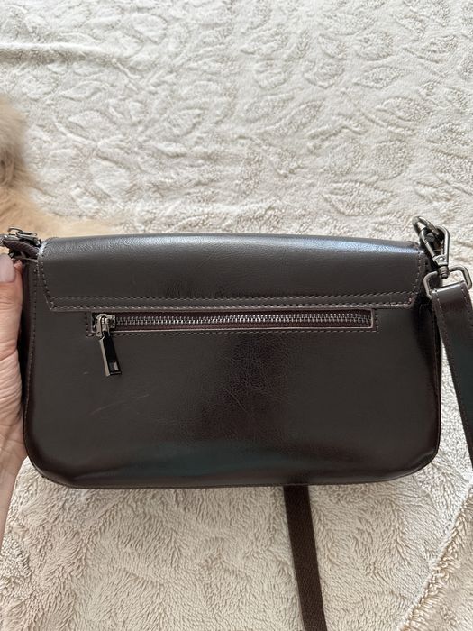 Сумка жіноча шкіряна коричнева