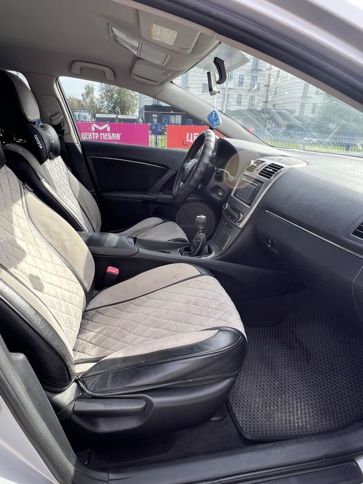 Продам тойоту авенсіс  в хорошому стані, детальна інформація по номеру